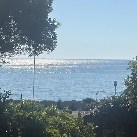 Hébergement de vacances La Maison De En Famille - Accès Direct Sainte-Maxime
